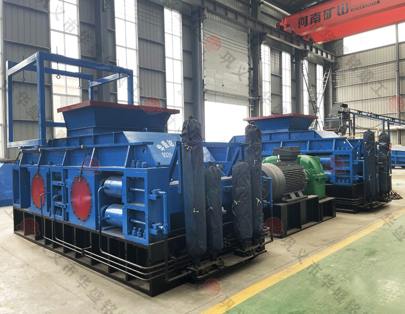 磚廠(chǎng)液壓對(duì)輥破碎機(jī)